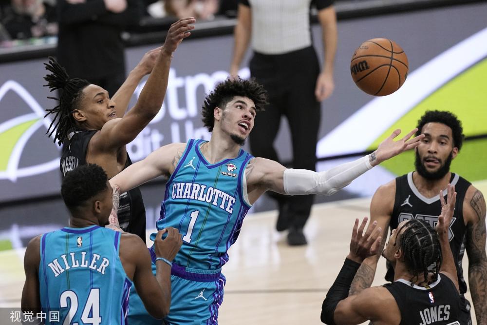 長時間的疲 長時間的疲