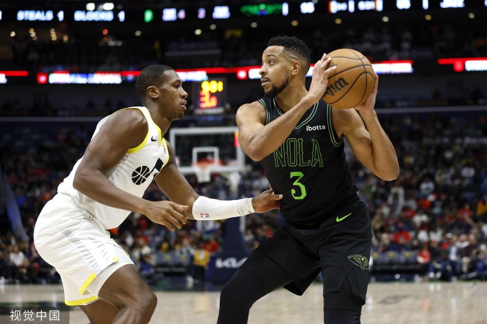 为主持人提 为主持人提